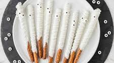 Mummy Pretzel Rods