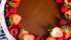 No Bake Chocolate Avocado Pie