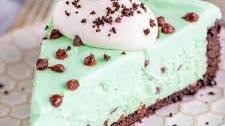 No-Bake Mint Chocolate Chip Cheesecake