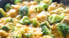 One-Pan Cheesy Chicken, Broccoli, and Rice