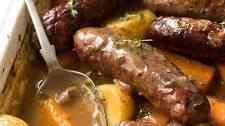 Oven Baked Sausages with Potatoes, Vegetable AND Gravy!