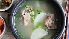 Oxtail Soup (Kkori Gomtang)