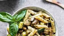 Pasta with Chicken Sausage and Roasted Veggies (5-Ingredients!)
