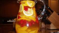 Peach-Raspberry Sangria