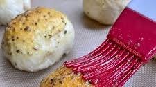 Pillsbury Biscuit Garlic Butter Cheese Bombs (Quick & Easy!)