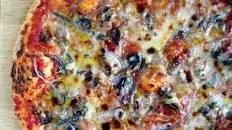 Pizza alla Puttanesca