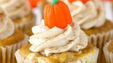Pumpkin Cheesecake Swirl Cupcakes