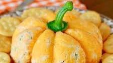 Pumpkin-Shaped Cheeseball (+Video)