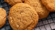 Pumpkin White Chocolate Chip Cookies