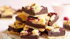 Raspberry and Chocolate Shortbread Bars