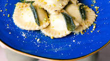 Ravioli Butter and Sage