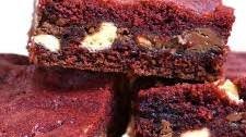Red Velvet Cookie Bars