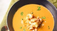 Rich and Creamy Classic Lobster Bisque Recipe