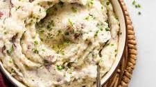 Rustic Garlic Mashed Red Potatoes (No Peeling!)