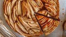 Salted Caramel Apple Tart