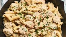 Simple One-Skillet Chicken Alfredo Pasta