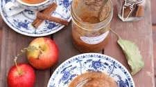 Slow Cooker Spiced Applesauce