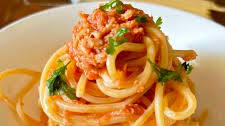 Spaghetti alla Bolognese (con il tonno)