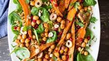Spiced carrot and chickpea salad