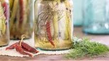 Spicy Pickled Dilly Green Beans