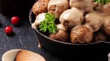 Swedish Meatballs with Cranberry Sauce