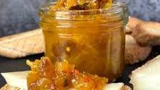 Sweet and Spicy Apple Chutney