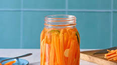 Sweet and Spicy Quick Pickled Carrots