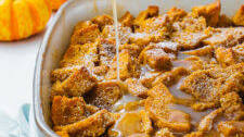 Thanksgiving Desserts: Pumpkin Bread Pudding & More!