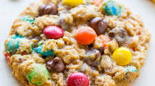 The Best Oatmeal M&M Chocolate Chip Cookies