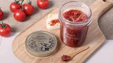 Tomato and vanilla jam