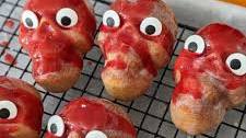 White Chocolate and Raspberry Skull Cakes